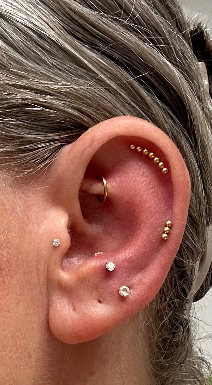 Customer photo review of Crystal Curved Barbell