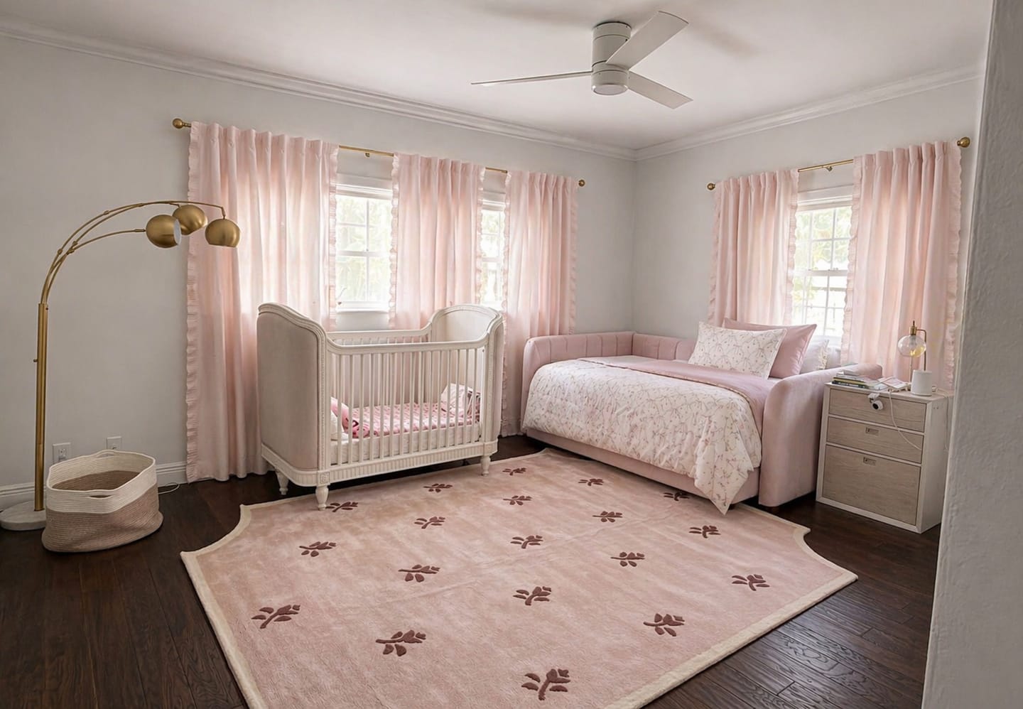 Customer photo review of Bows & Butterfly Kisses Crib Sheet - Pink
