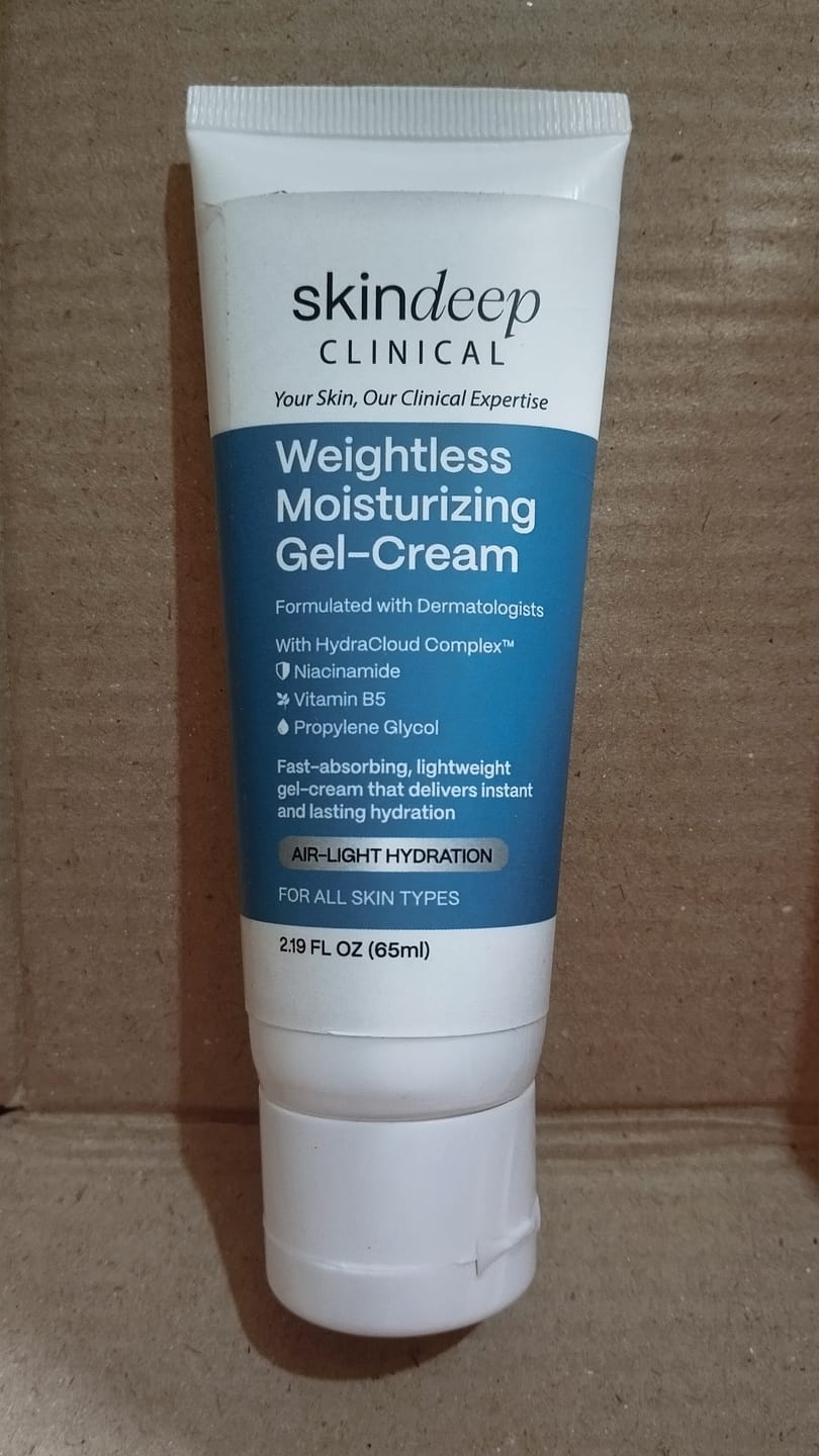 Customer photo review of Weightless Moisturizing Gel-Cream