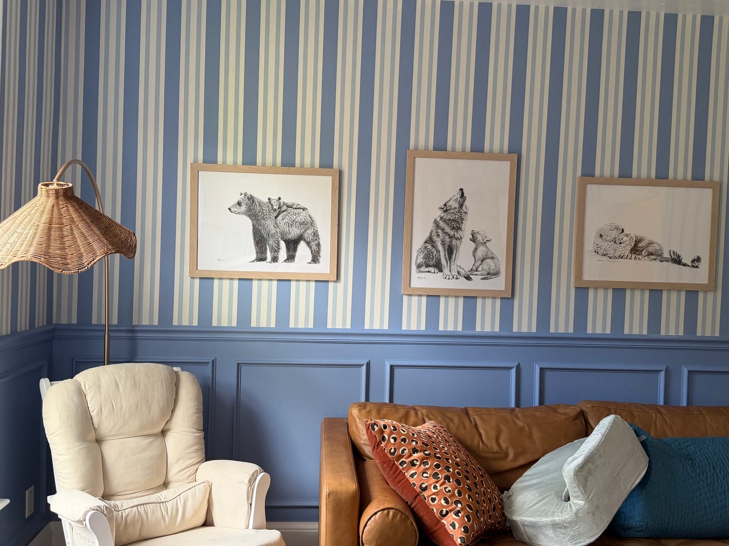 Customer photo review of Wolf Howling with Cub - Woodland Animal Wall Art