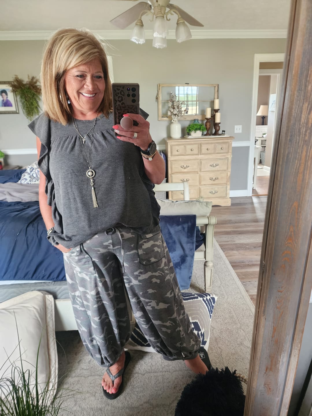 Customer photo review of Laying Low Joggers