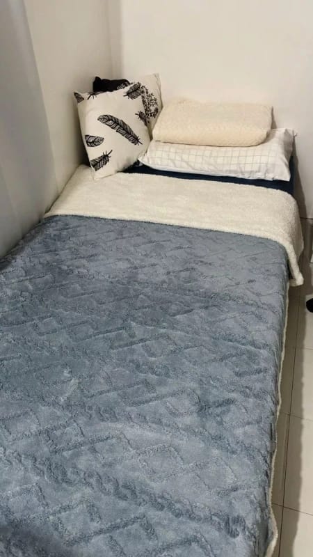 Customer photo review of Sherpa Fleece Blanket – Reversible Winter Throw