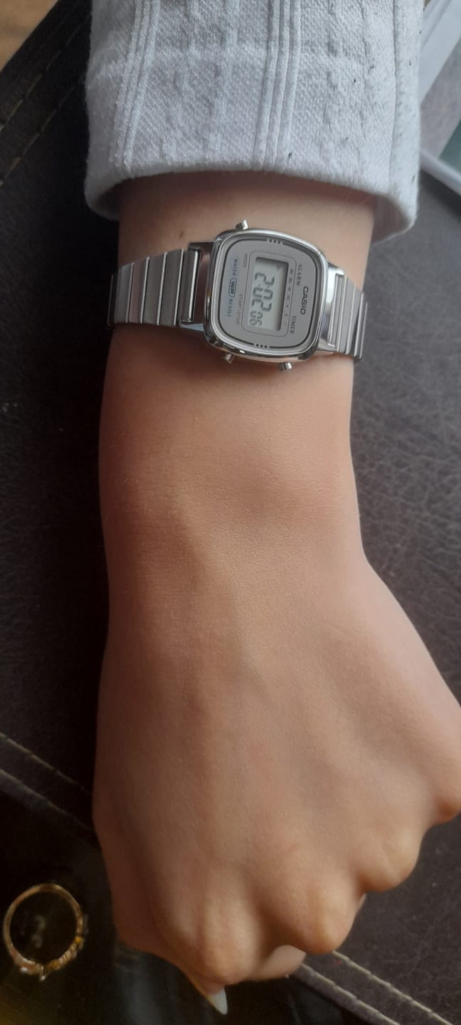 Customer photo review of Reloj Casio Vintage LA670WA-7DF Plateado
