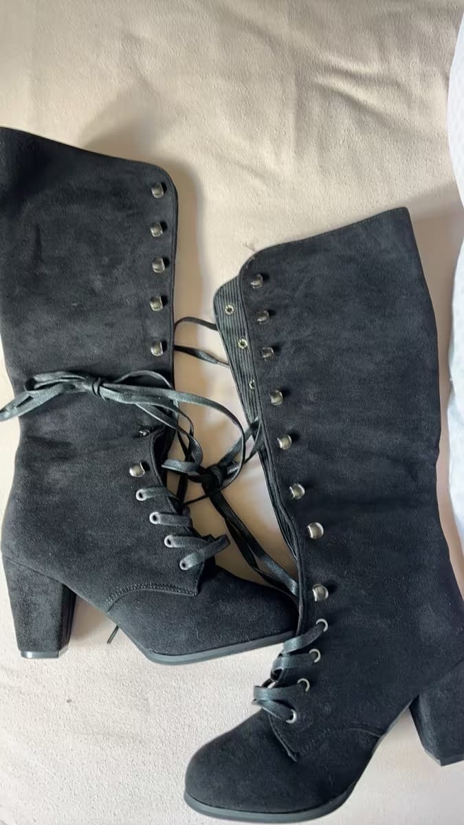 Customer photo review of Steampunk lace-up boots