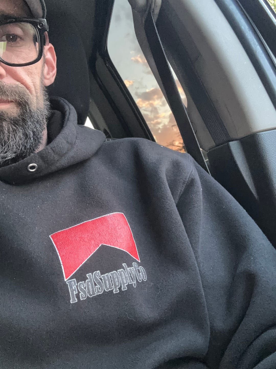 Customer photo review of Pack of Injectors Heavyweight Hoodie