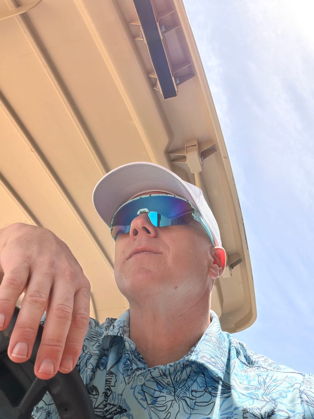 Customer photo review of Nail Cross Lower Left Whiteout Version Hat