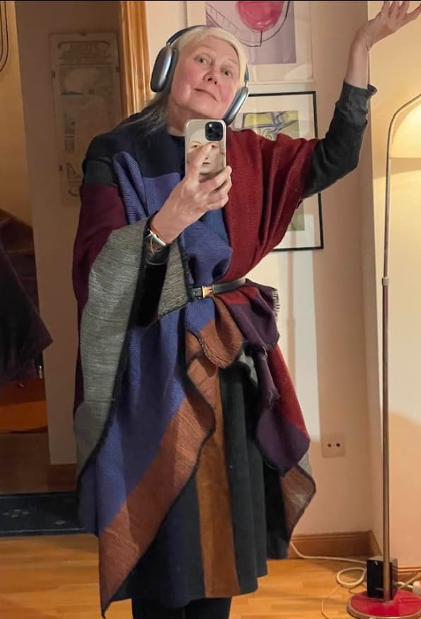 Customer photo review of DARIA Cape Hudson