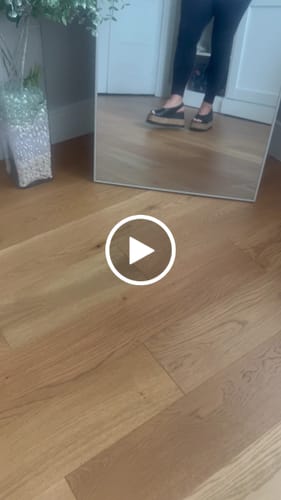 Customer video review of Agnesa Black