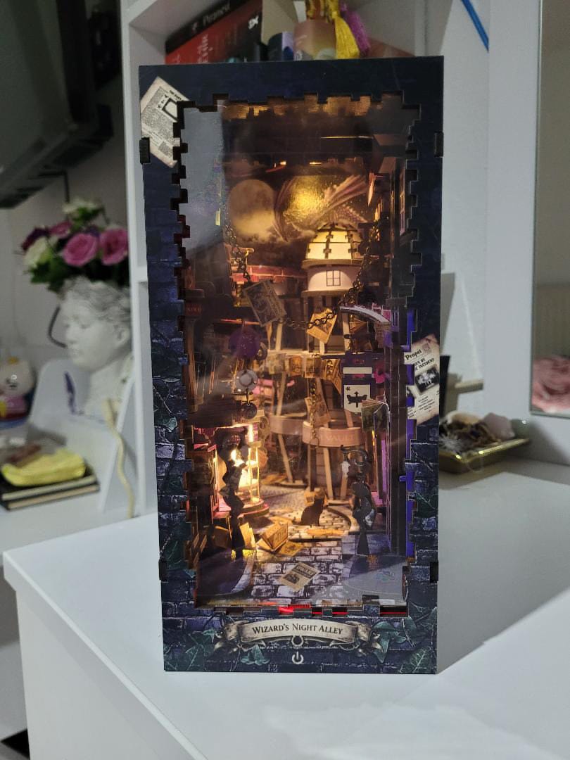 Customer photo review of Wizard's Night Alley Book Nook Kiti | 198 Parça DIY Dekor