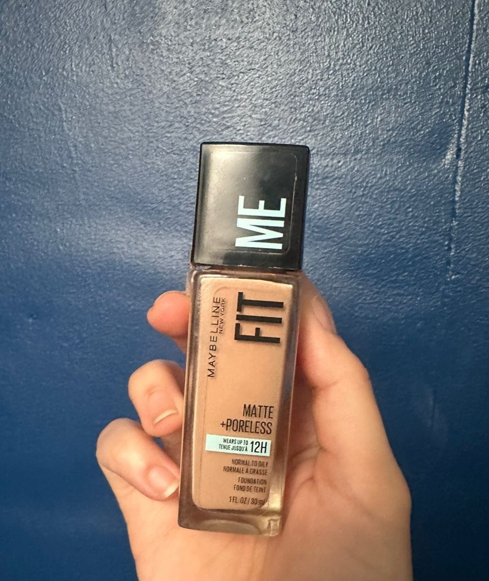 Customer photo review of Fit Me Matte + Poreless Liquid Foundation
