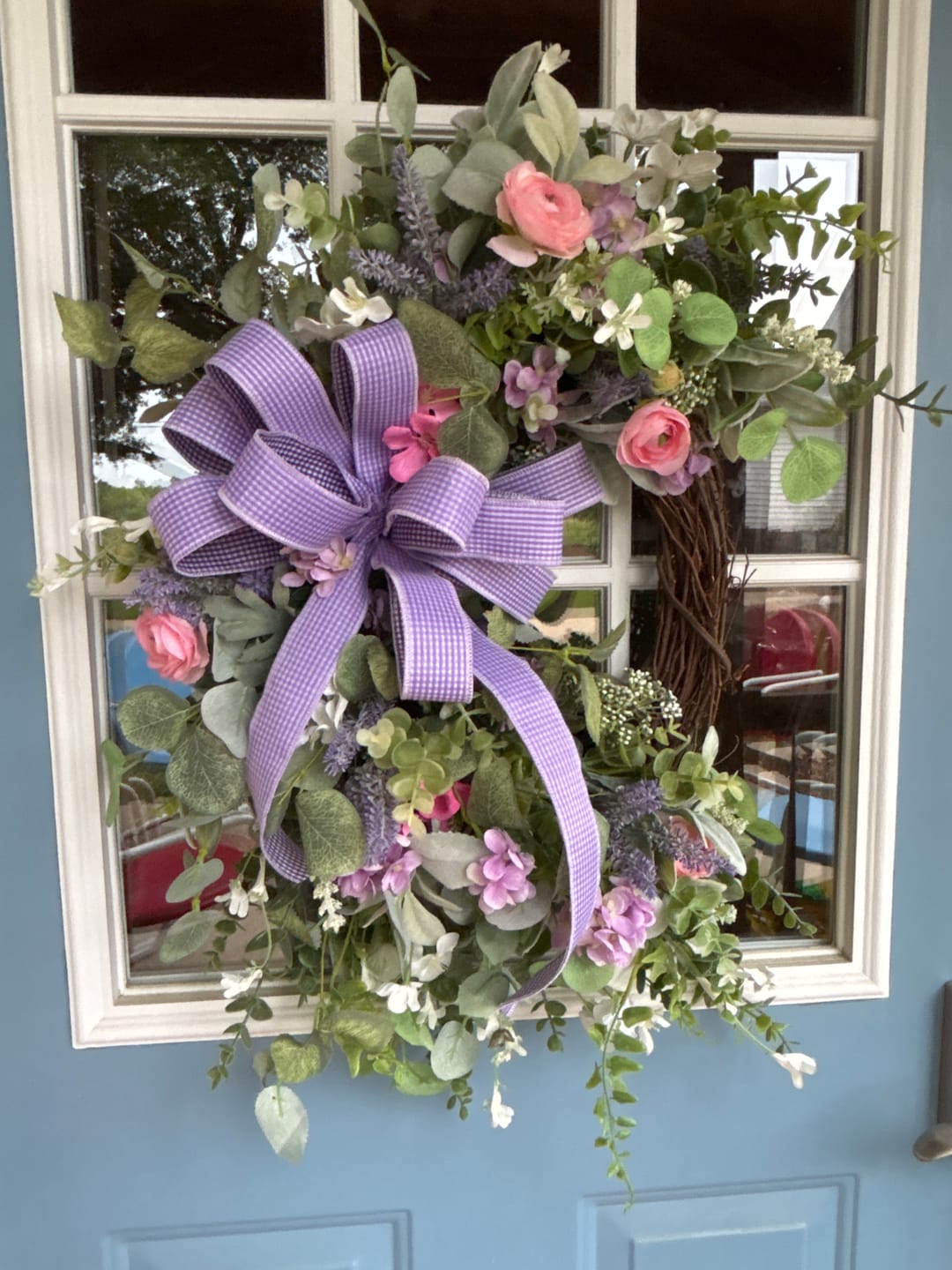 Customer photo review of 14" Oval Grapevine Wreath - DECOE-033