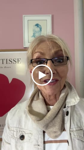 Customer video review of Sand and Oatmeal Neck Warmer