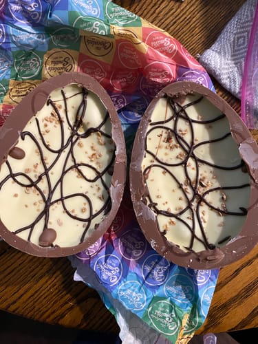 Customer photo review of Hazelnut Crunch Easter Egg 500g