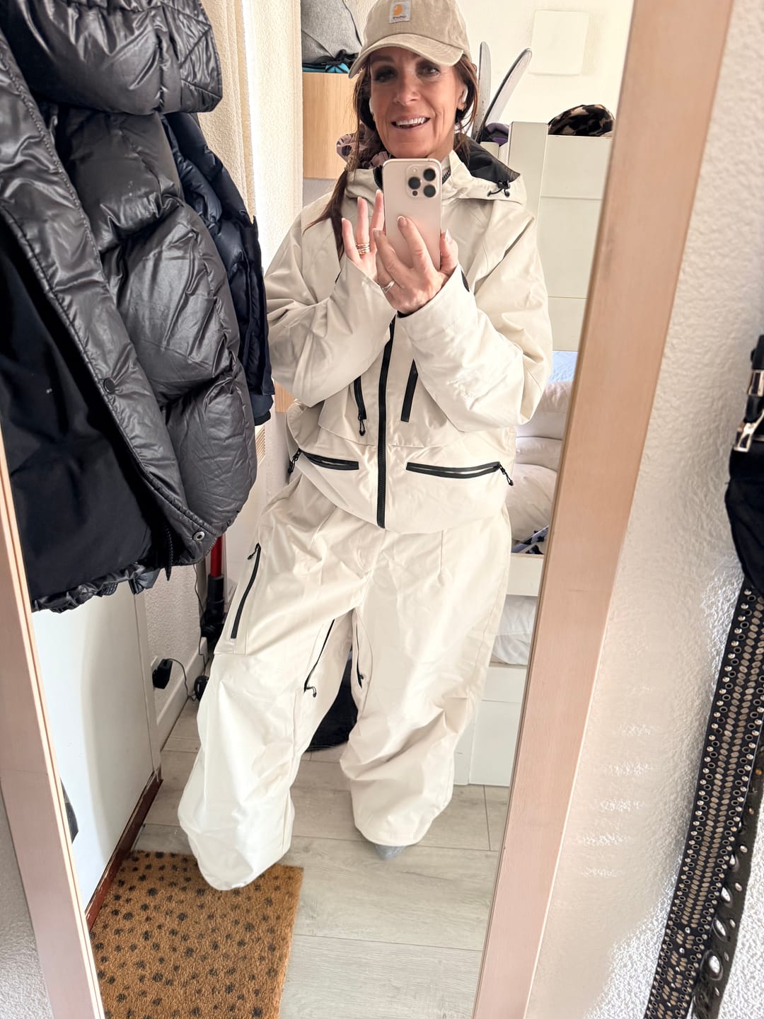 Customer photo review of Women's Off White Lightweight Breathable Baggy Snow Pants