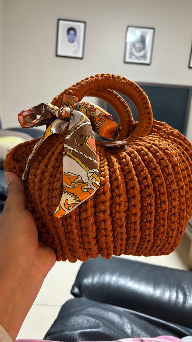 Customer photo review of CrochetPark™ Shell crochet Handbag DIY Kit