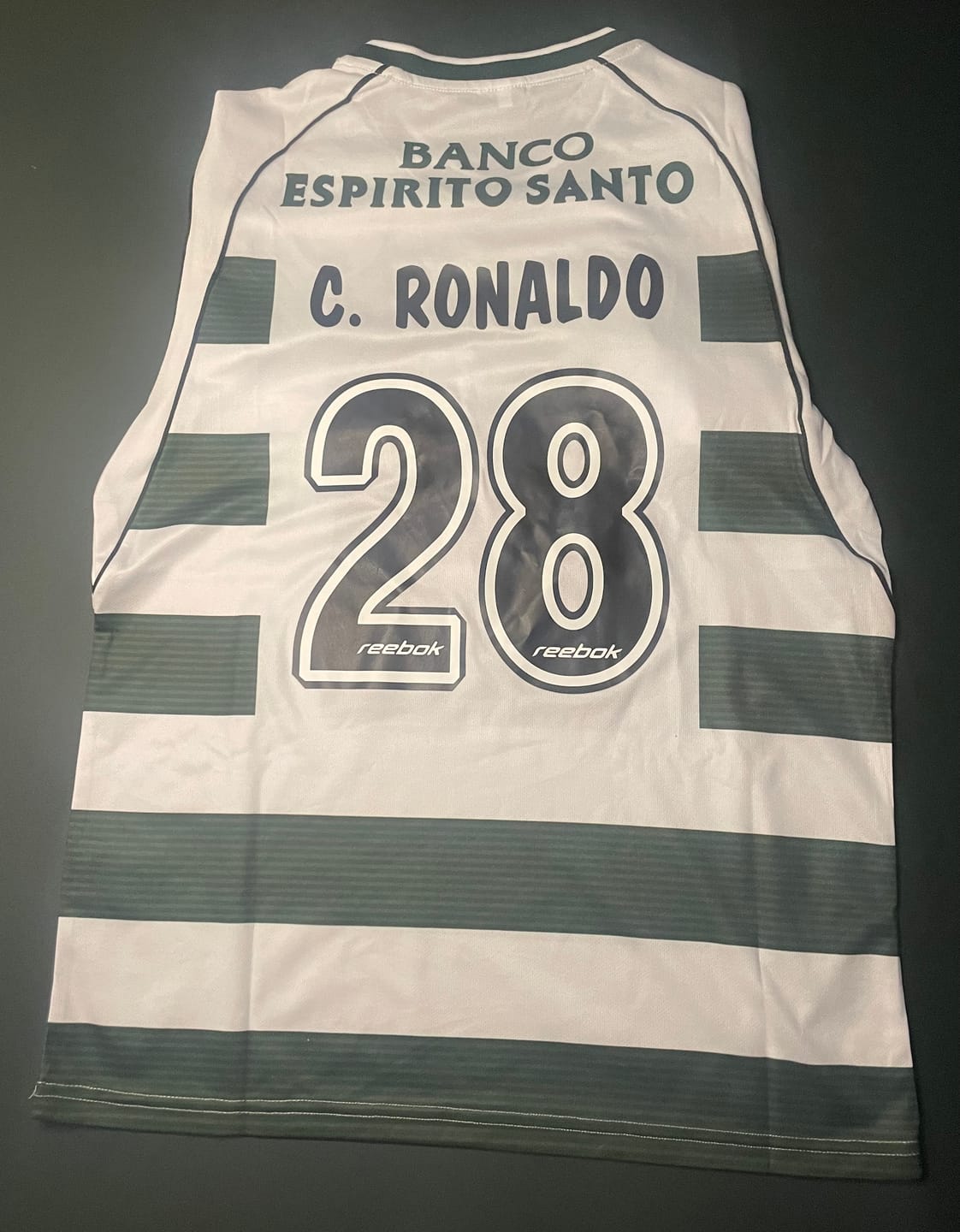 Customer photo review of Cristiano Ronaldo Sporting Lisbon First Season Long Sleeve Retro Kids Jersey Soccer Shirt