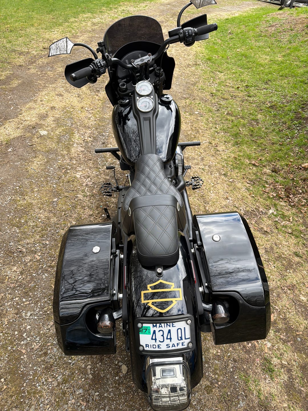 Customer photo review of 32L - Darkin Large Quick Mount Painted Hard Saddlebags for Harley Softail Low Rider S FXLRS