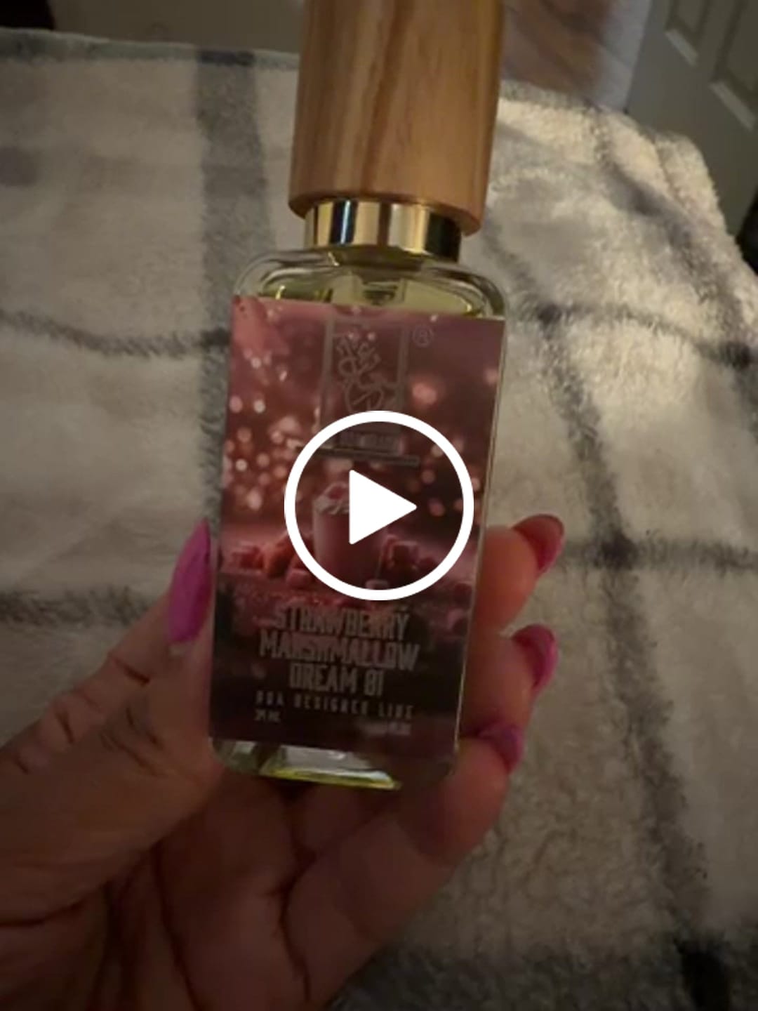 Customer video review of Strawberry Marshmallow Dream 81