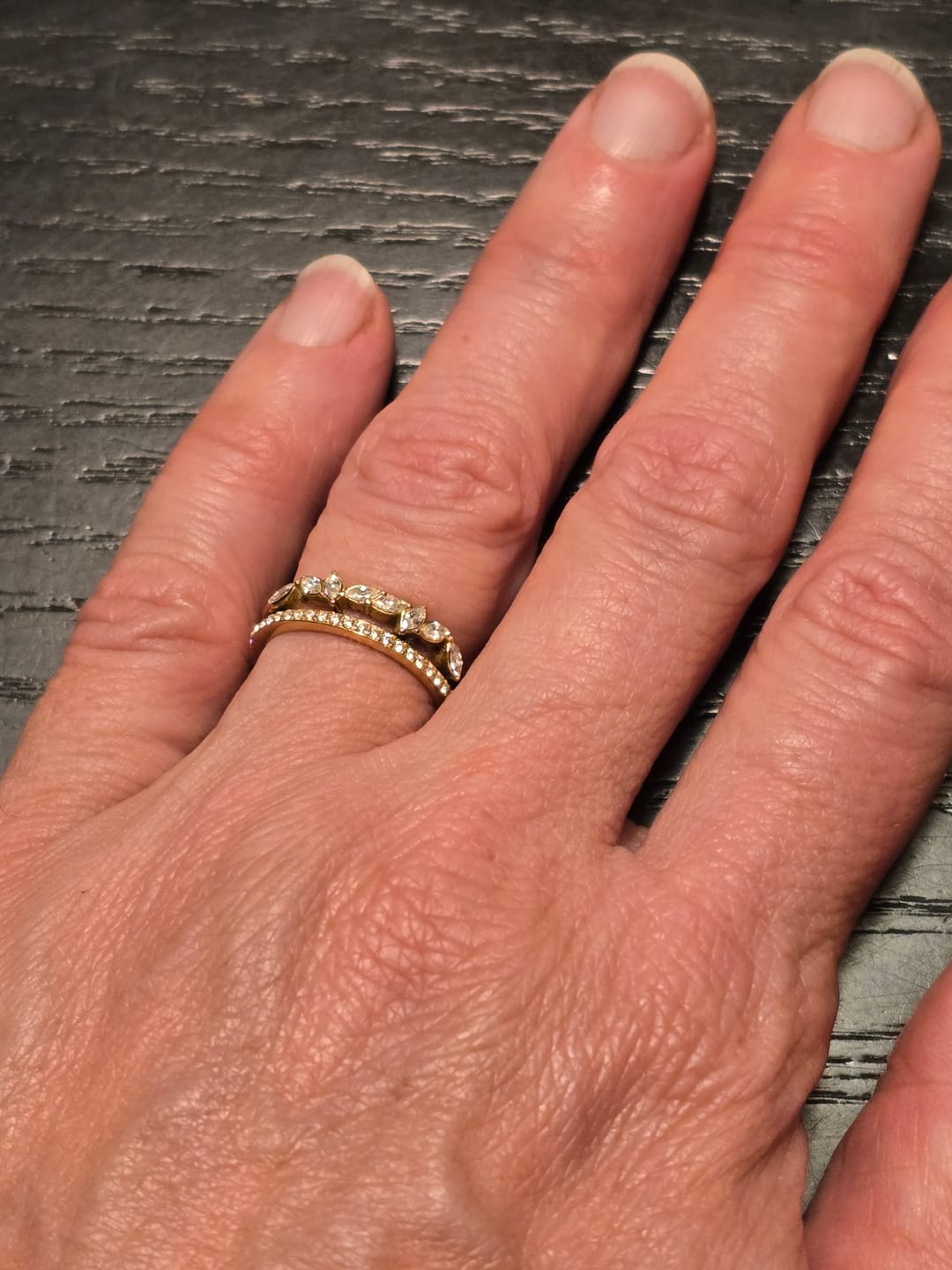 Customer photo review of 18K Gold Mia Crystal Ring