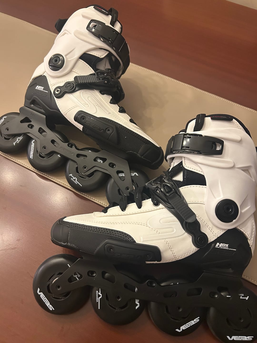Customer photo review of Seba High Light 80 White Skates