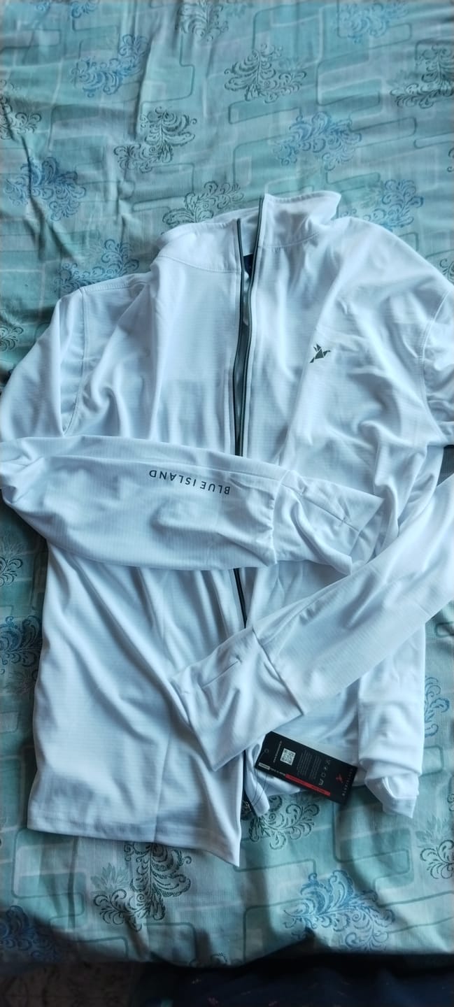 Customer photo review of Pure White - Sunblock Jacket