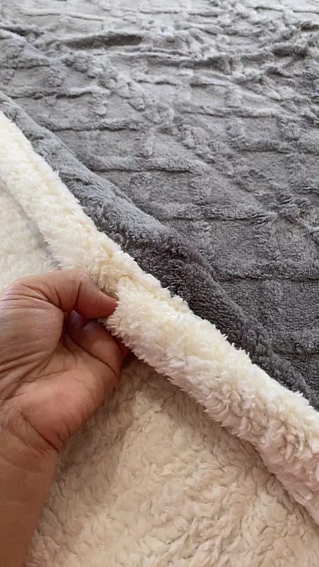 Customer photo review of Sherpa Fleece Blanket – Reversible Winter Throw
