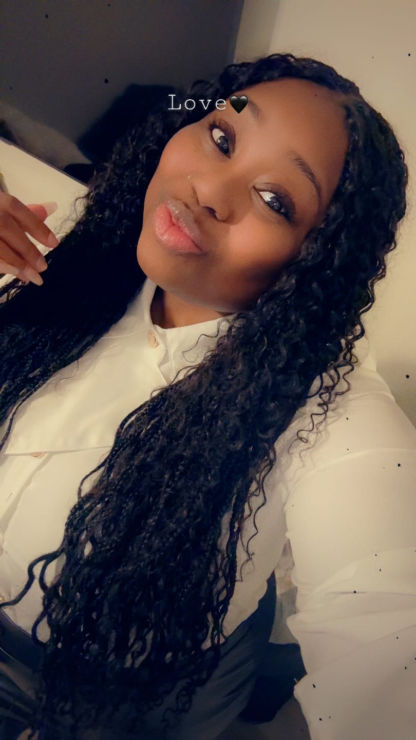 Customer photo review of Double Drawn Burmese Italy Curly Human Braiding Hair