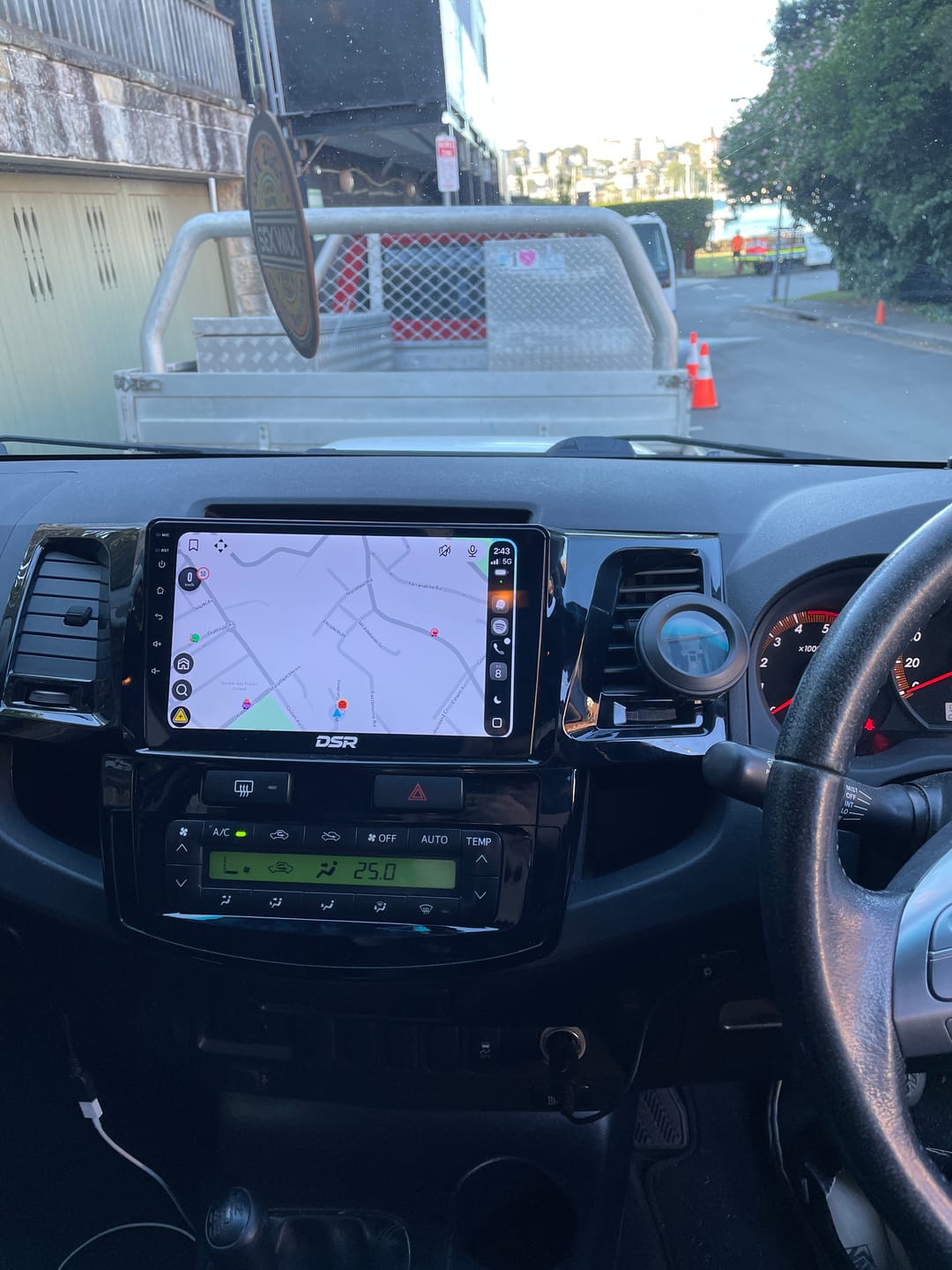 Customer photo review of Toyota Hilux N70 2005–2015 DSR Head Unit