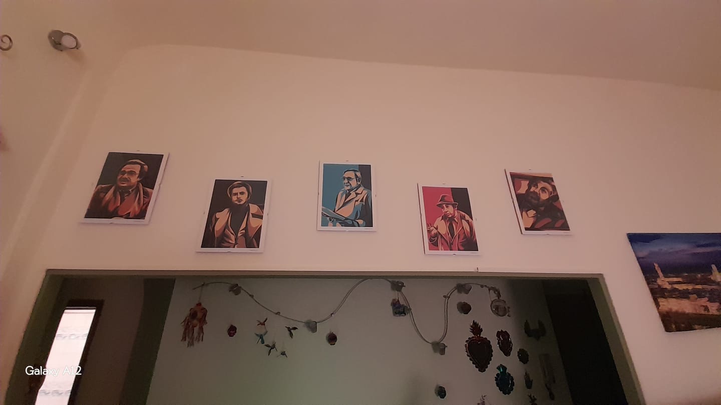 Customer photo review of COLLEZIONE COMPLETA 5 PERSONAGGI (AMICI MIEI)