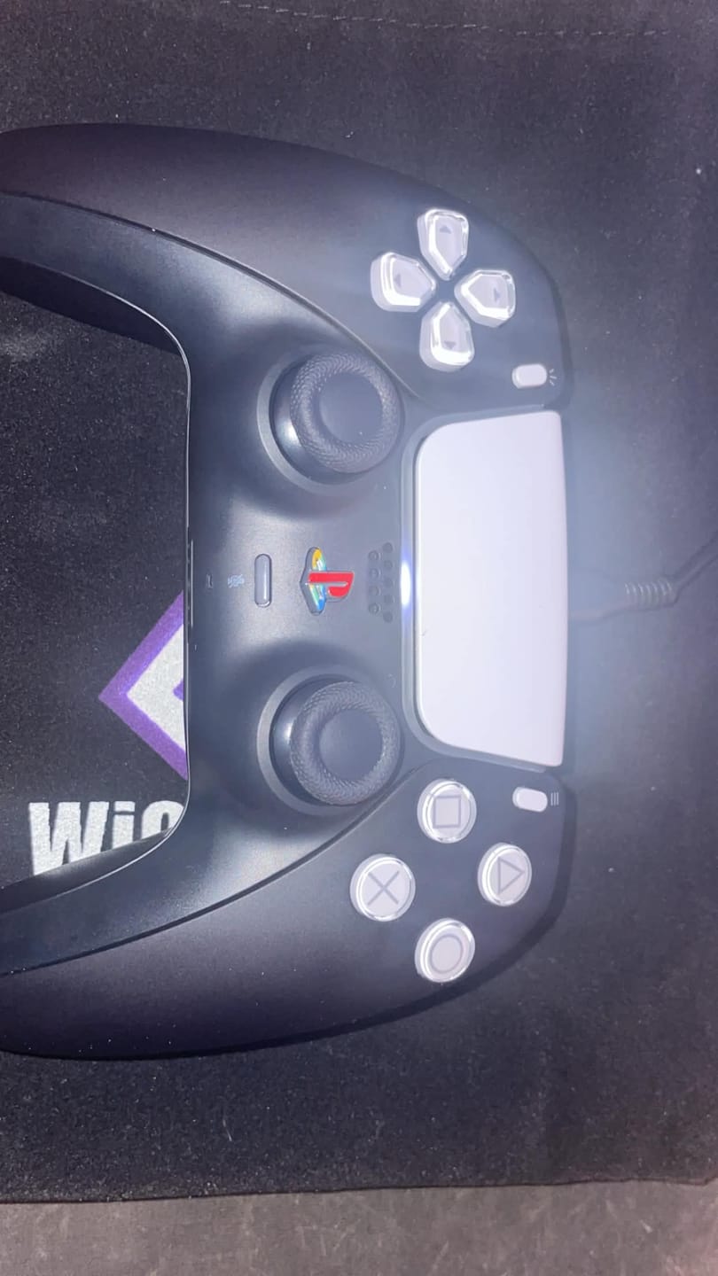 Customer photo review of PS5 CONTROLLER CUSTOMISER