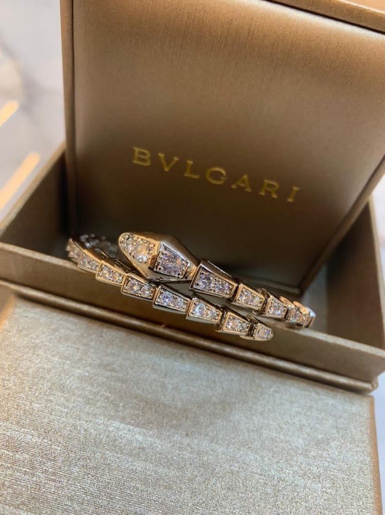 Customer photo review of MX Viper Essence Bracelet — Full Pavé Diamond (White Gold)