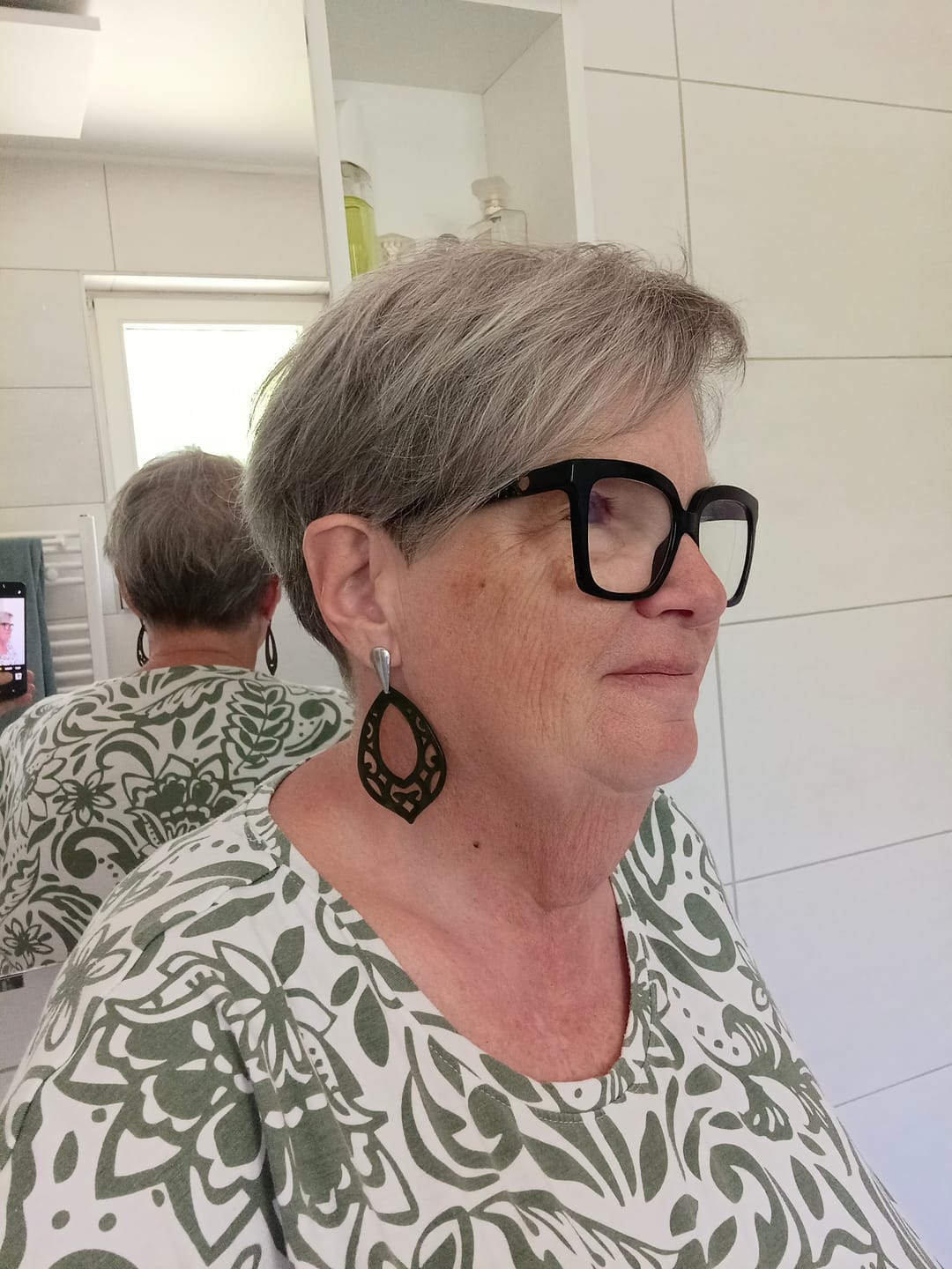 Customer photo review of Ohrring Bella grün