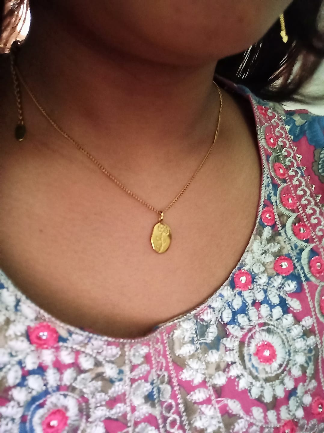 Customer photo review of Divine Muse Oval Medallion