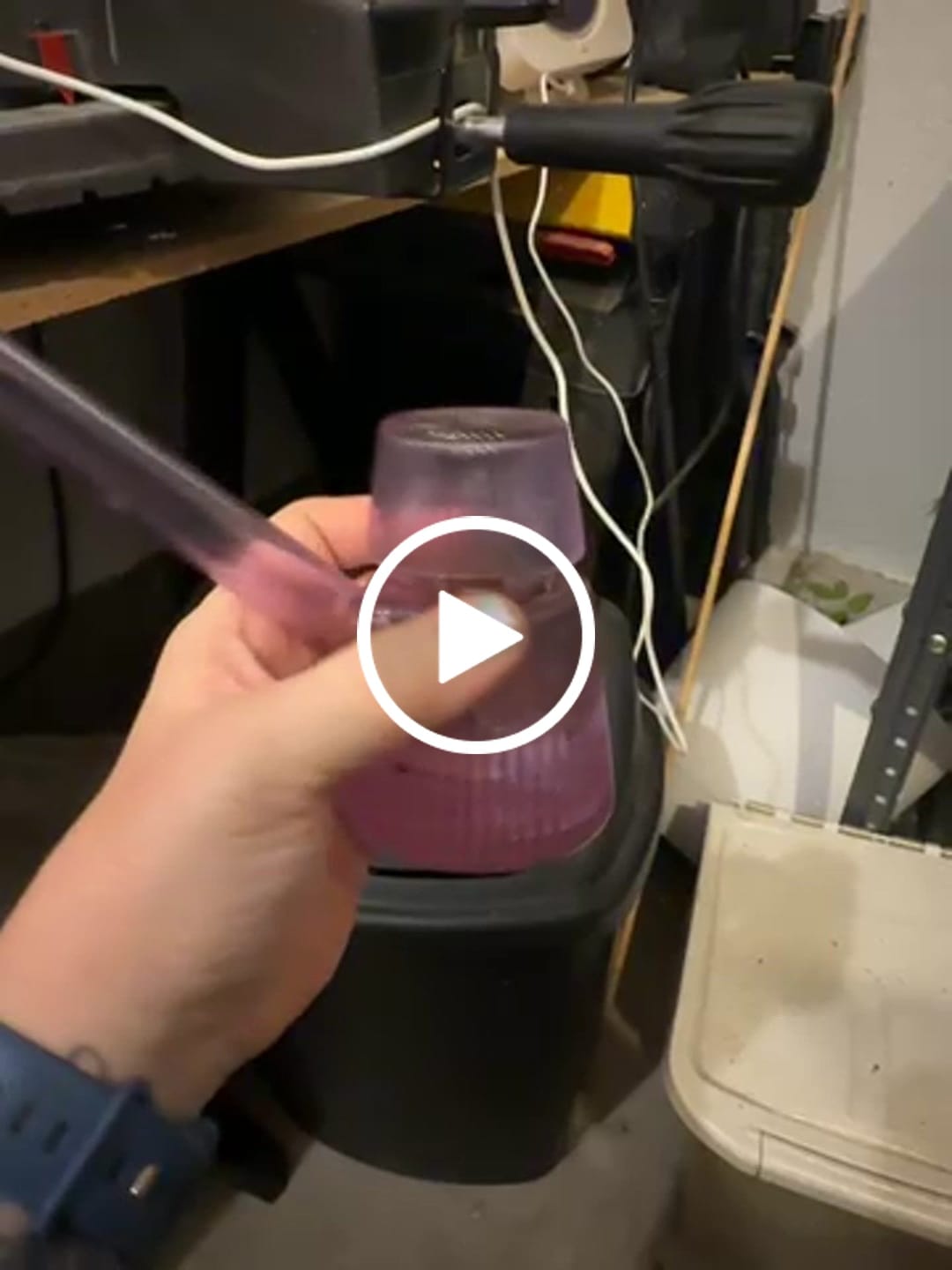 Customer video review of Deco Bowl
