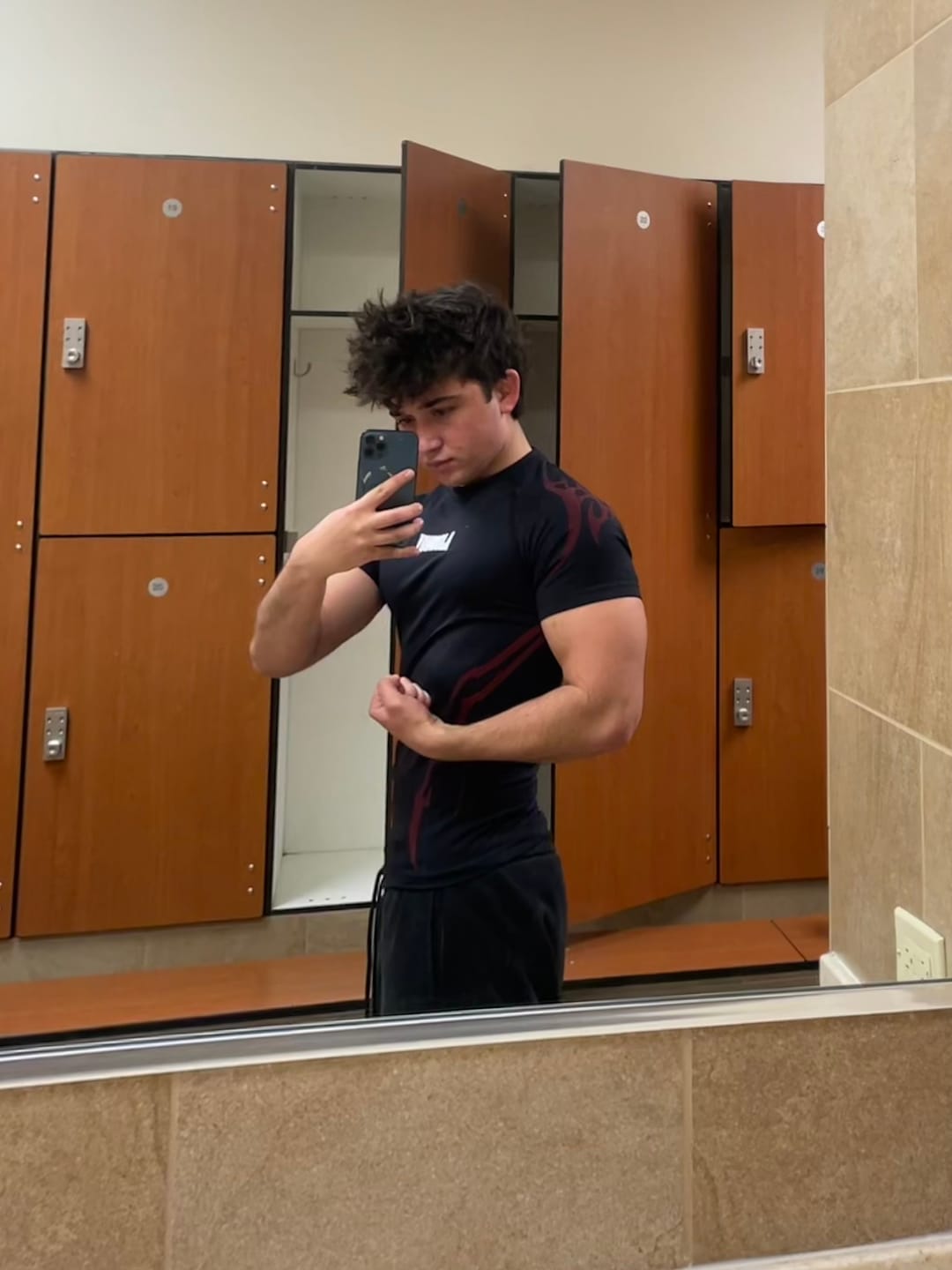 Customer photo review of 4067 - Gothic Compression Tees