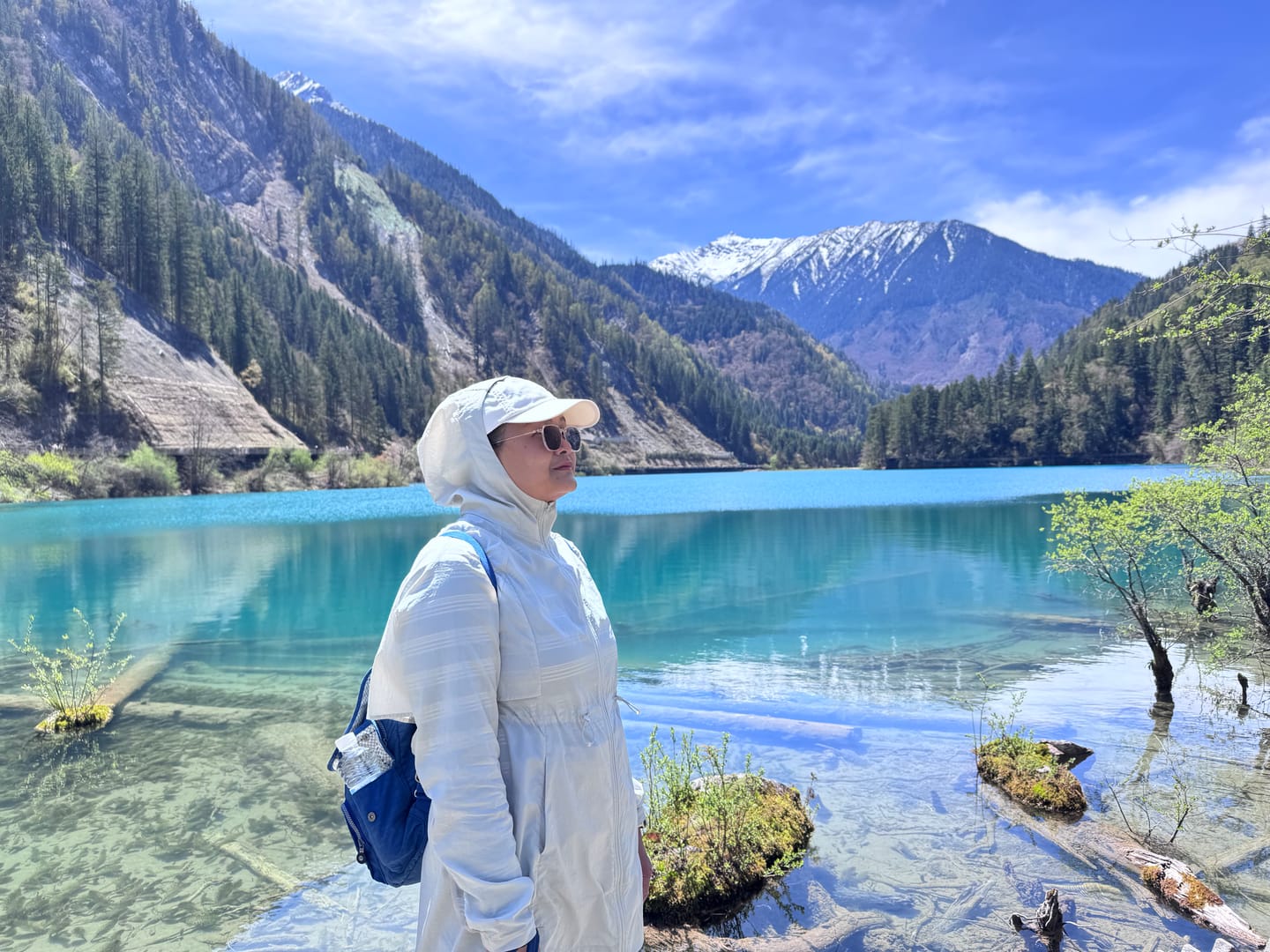 Customer photo review of Women's Quick-Dry Breathable Sun Protection Jacket UPF 50+ TS009