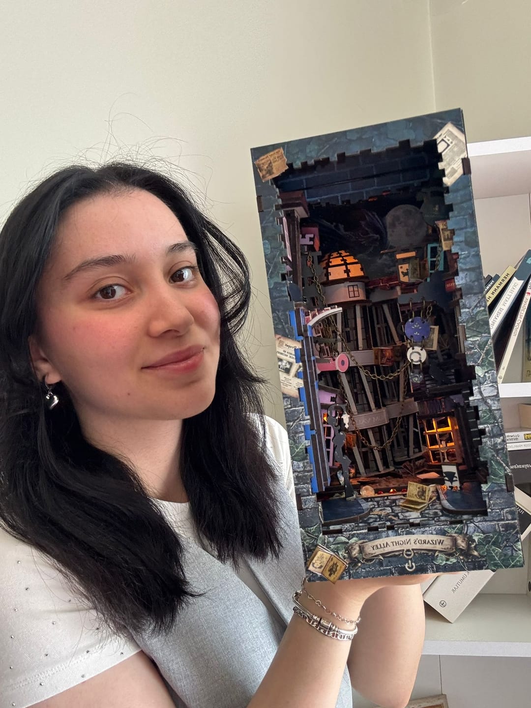 Customer photo review of Wizard's Night Alley Book Nook Kiti | 198 Parça DIY Dekor