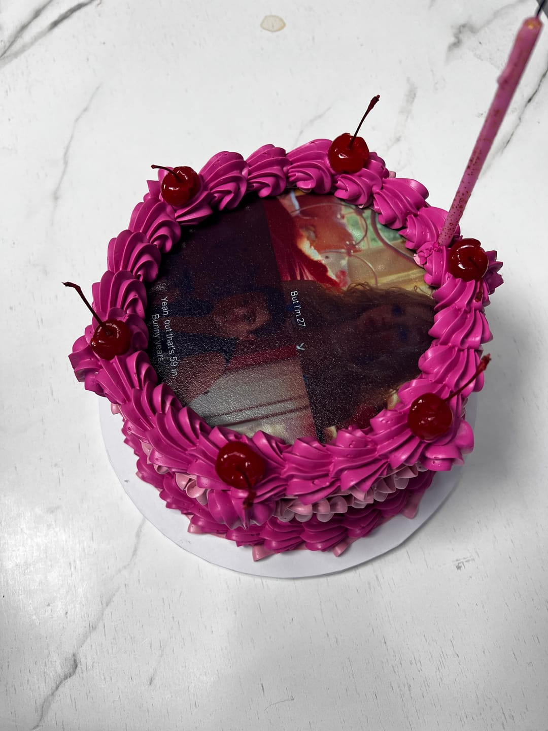 Customer photo review of 15 cm Round Custom Edible Icing Image