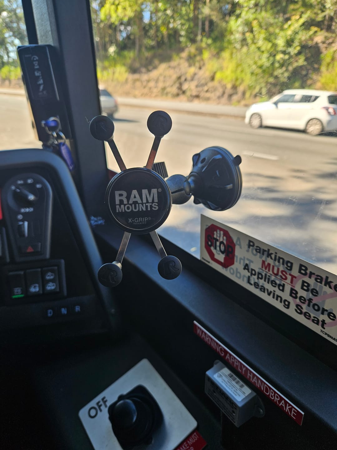 Customer photo review of RAM® X-Grip® Phone Mount with RAM® Twist-Lock™ Low Profile Suction Base (RAP-B-166-2-UN7U)