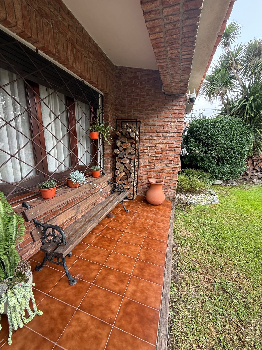 Customer photo review of Estante Para Leña Hierro 45x30x172 Organizador Vertical