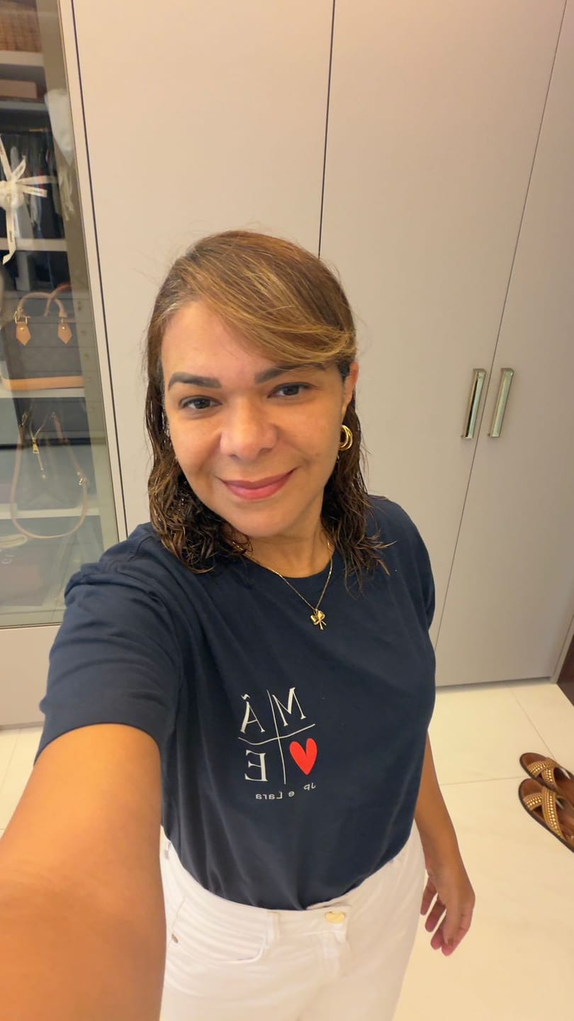 Customer photo review of Camiseta Personalizada MÃE / AVÓ MINIMALISTA - Algodão 100%