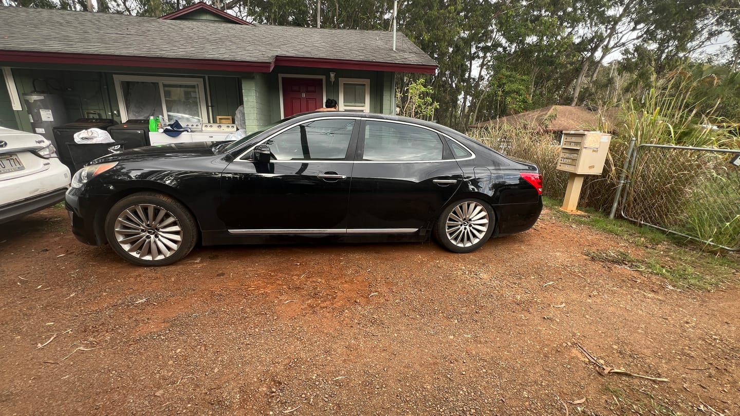 Customer photo review of 2014-2016 Hyundai Equus Air Suspension Conversion/Delete Kit With Light Module (EQ14FM)