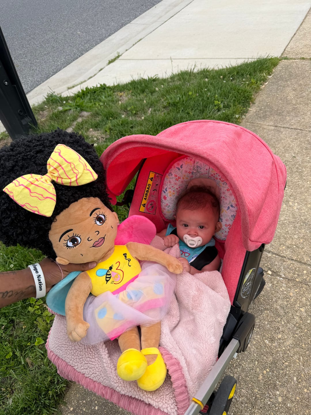Customer photo review of PRE-ORDER Cuddle Bee Luna