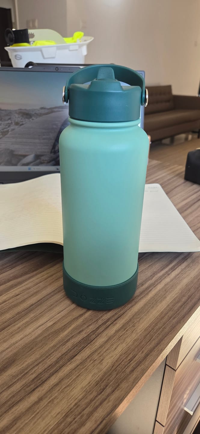 Customer photo review of DOZZE Water Bottle Straw Lid
