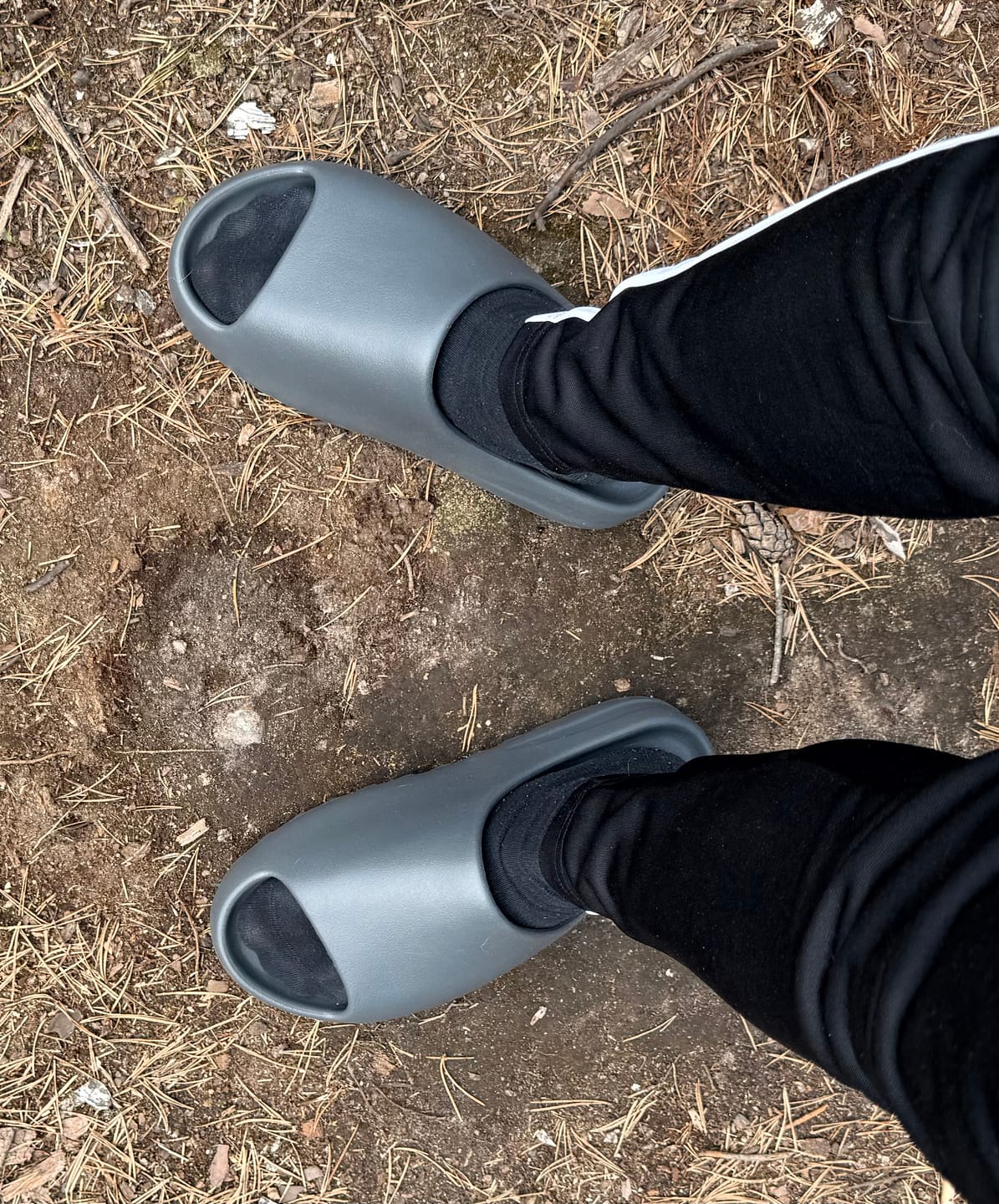 Customer photo review of Adidas Yeezy Slide Slate Grey
