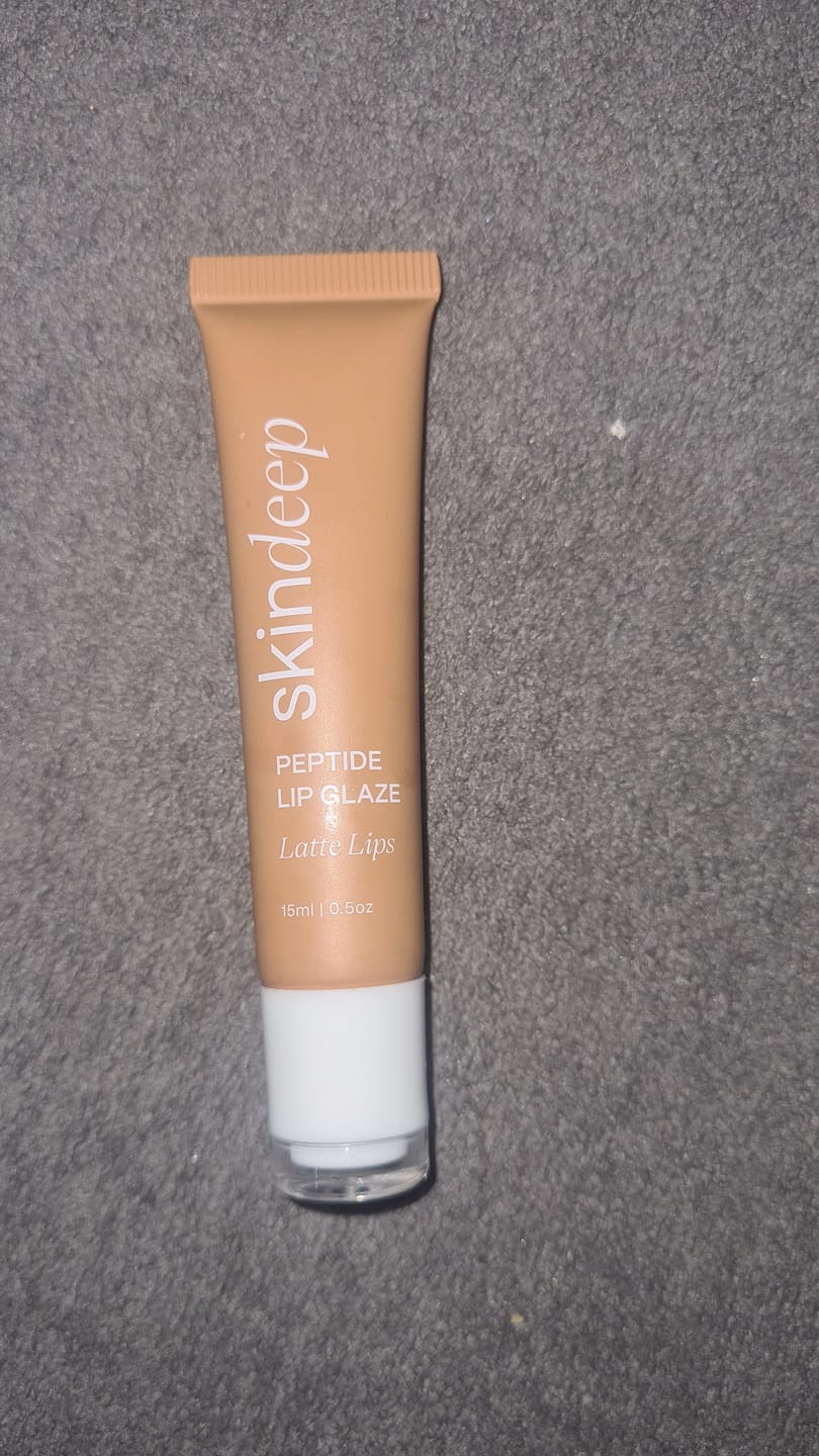 Customer photo review of » Peptide Lip Glaze (100% off)