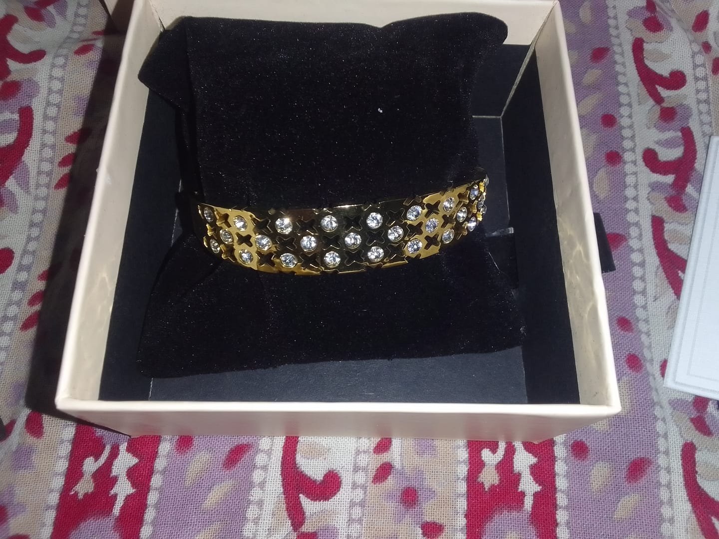 Customer photo review of Shimmering Star Gold Bangle Bracelet