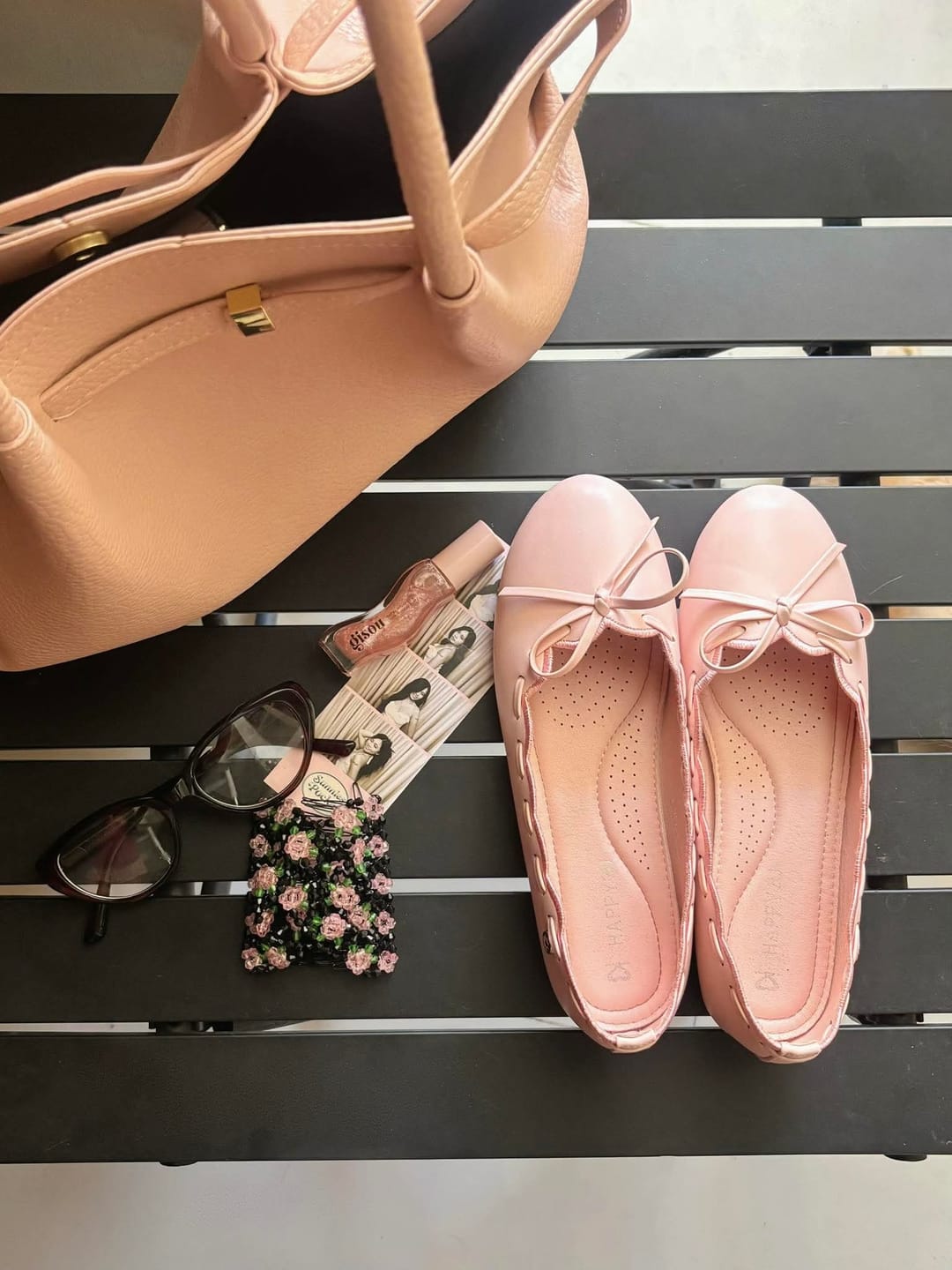Customer photo review of Hannah Scallop Ribbon Flats