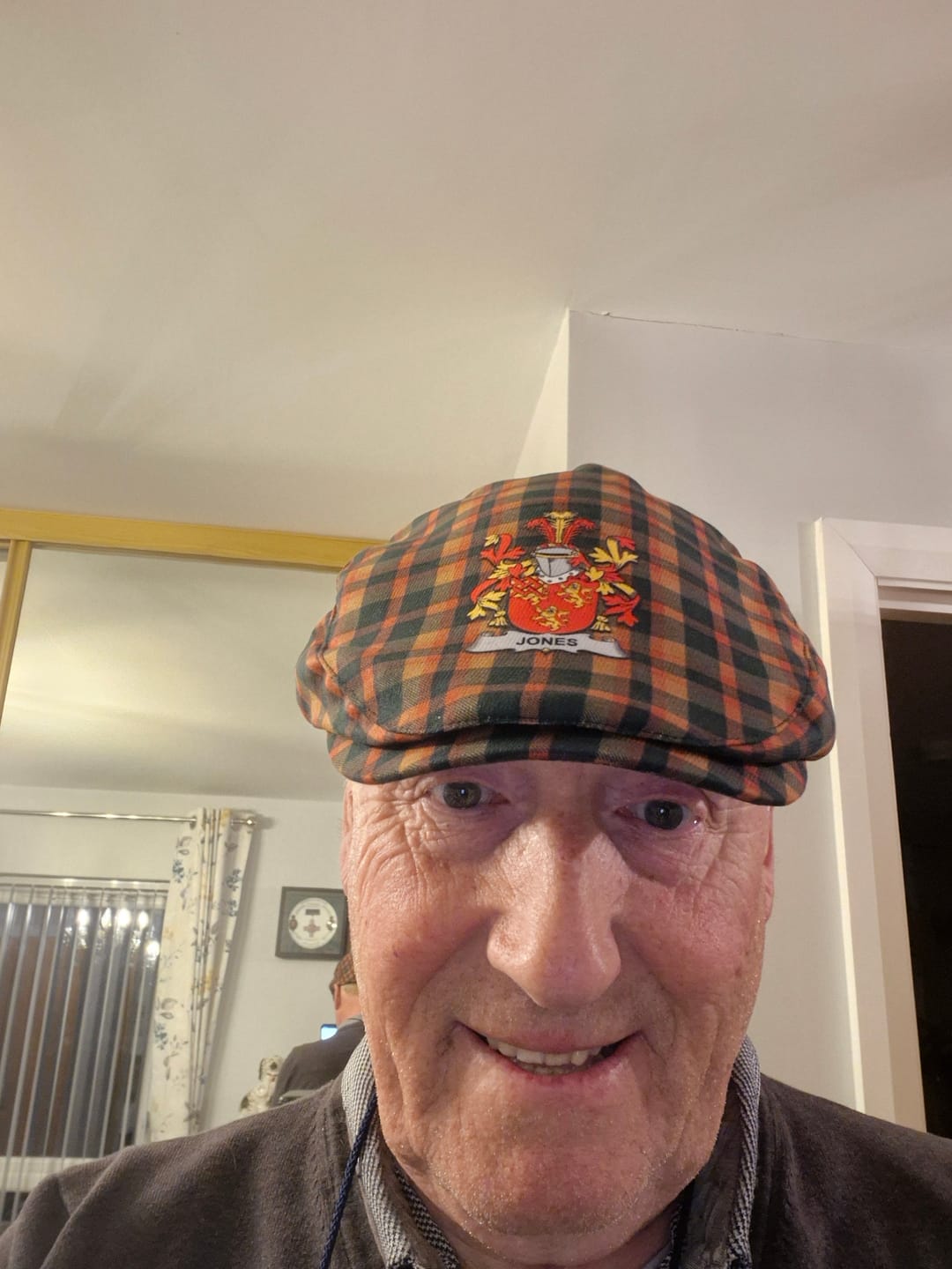 Customer photo review of Jones Irish Clan Tartan Jeff Cap, Tartan Flat Cap with Coat of Arm