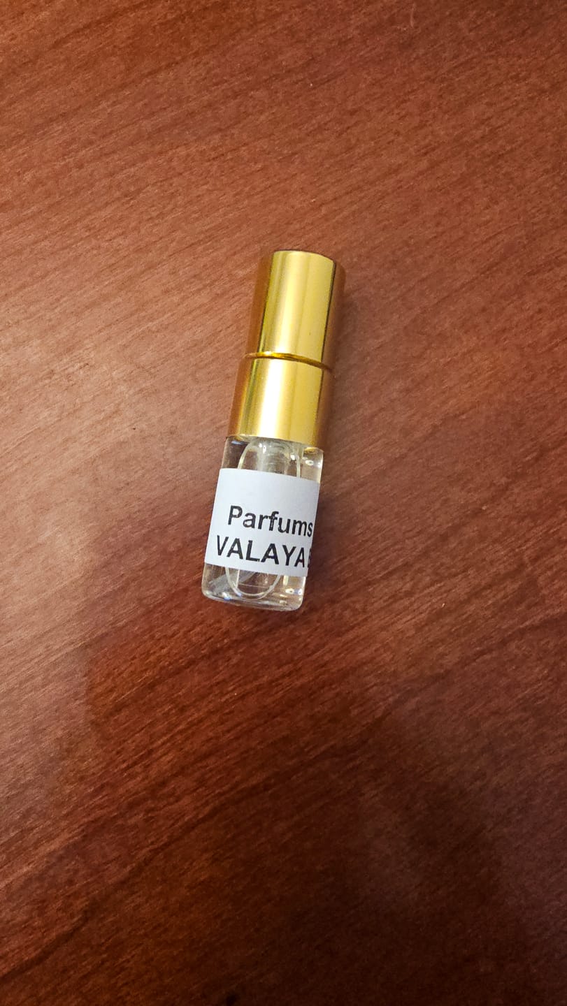 Customer photo review of Parfums de Marly - Valaya Exclusif